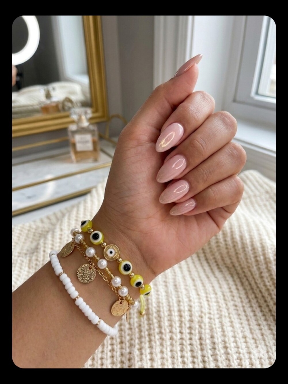 D'Bello Bundle of 4 Fashion Bracelets, NIP